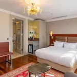 Hotel Blue Gilroy