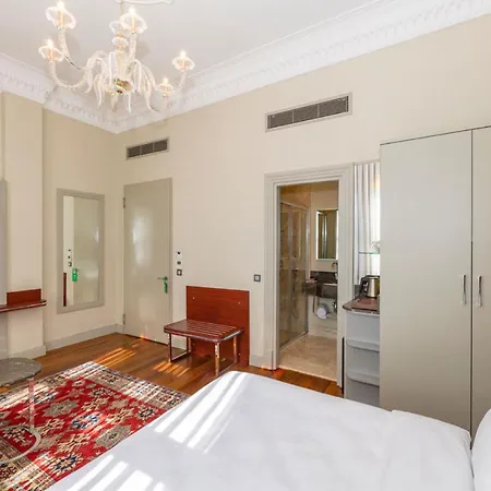 Blue Gilroy 3* İstanbul