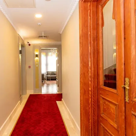 Blue Gilroy 伊斯坦布尔