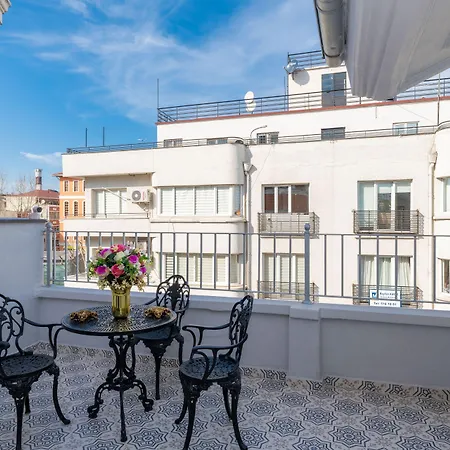 Blue Gilroy 호텔 3*