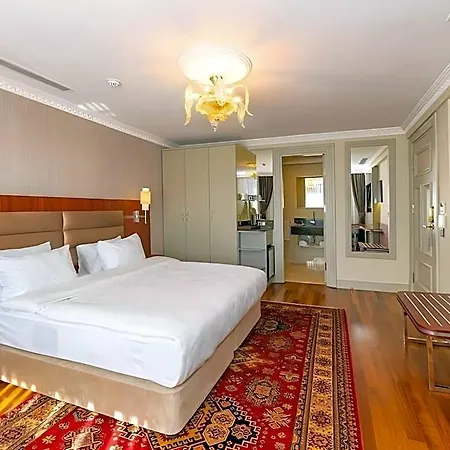 Hotel Blue Gilroy 3*