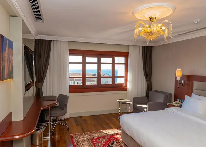 Blue Gilroy Hotell 3*