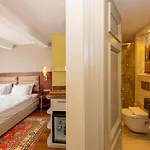 Blue Gilroy Szálloda