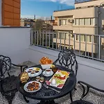 Blue Gilroy Szálloda