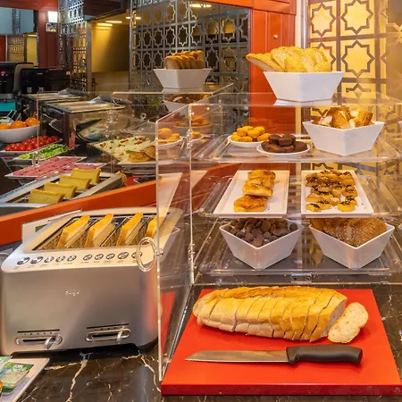 فندق Blue Gilroy 3*