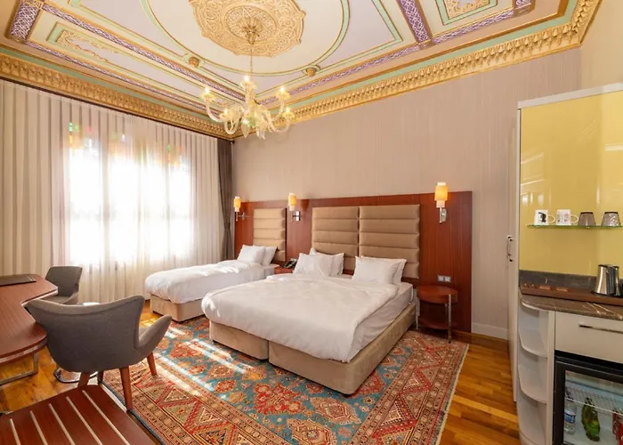 Blue Gilroy فندق