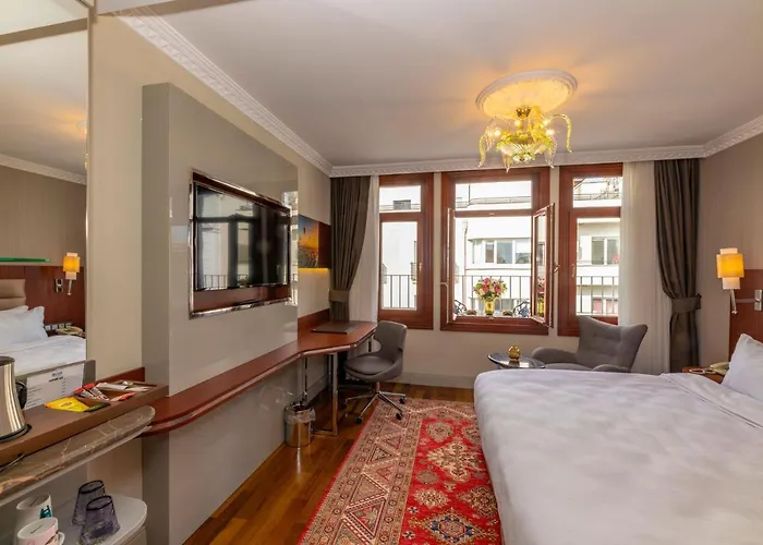 Blue Gilroy اسطنبول