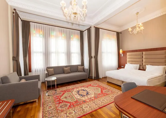 فندق Blue Gilroy 3*