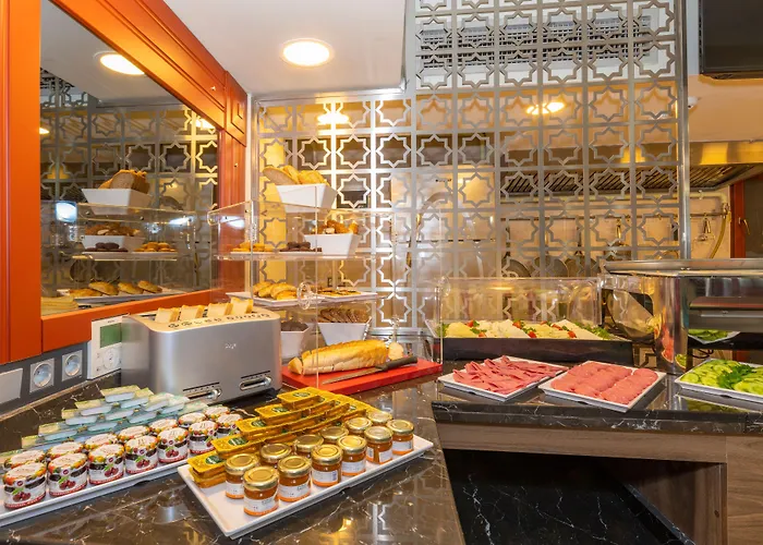 Blue Gilroy فندق