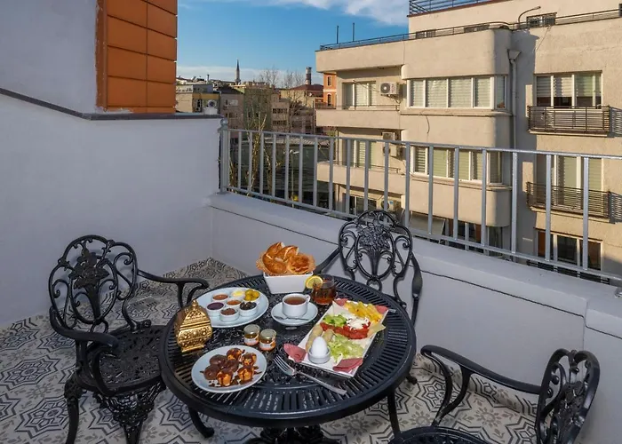 Blue Gilroy فندق